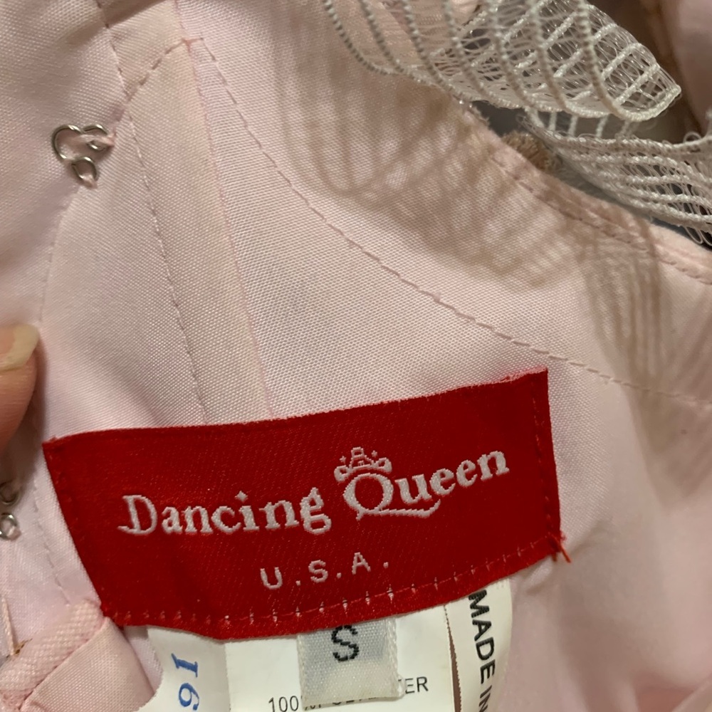 Dancing Queen U S A Gown Sweet 16/Quince Sweetheart Neckline Embroidered Sz  S - Picture 7 of 11